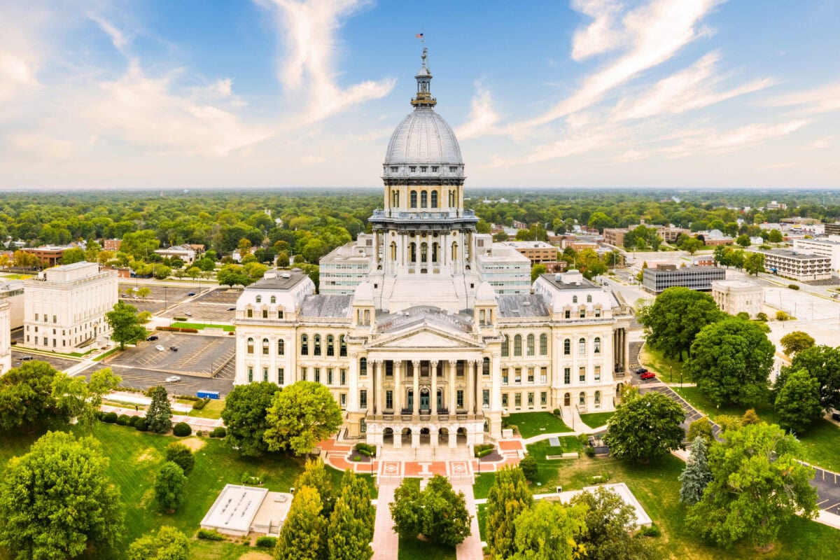 Illinois State Capitol, in Springfield on a sunny afternoon.